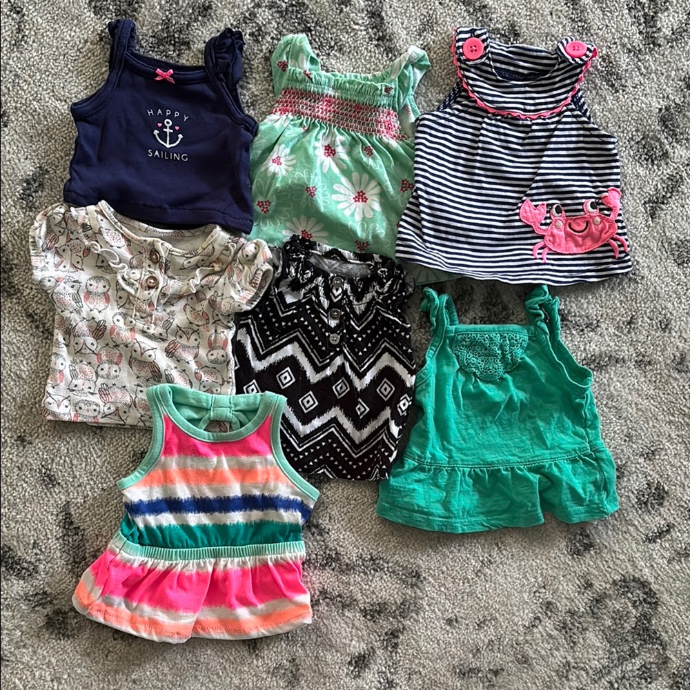 Carter's lot of newborn dresses